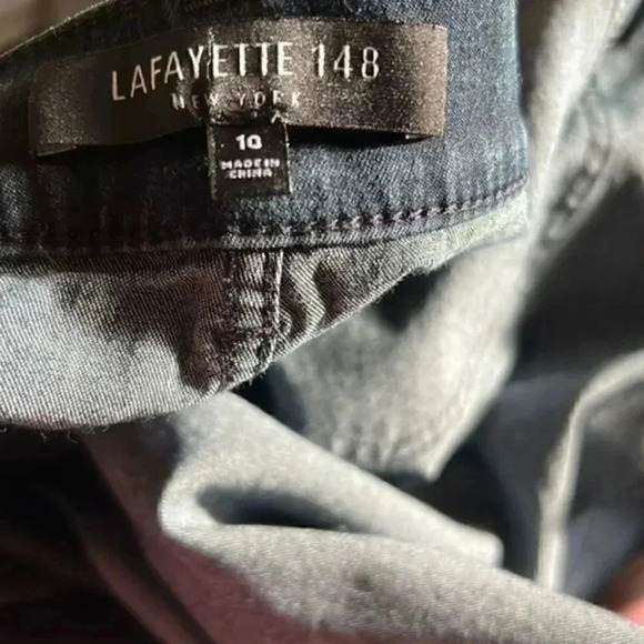 Lafayette 148 dark blue wash size 10 no signs of wear - Picture 4 of 4